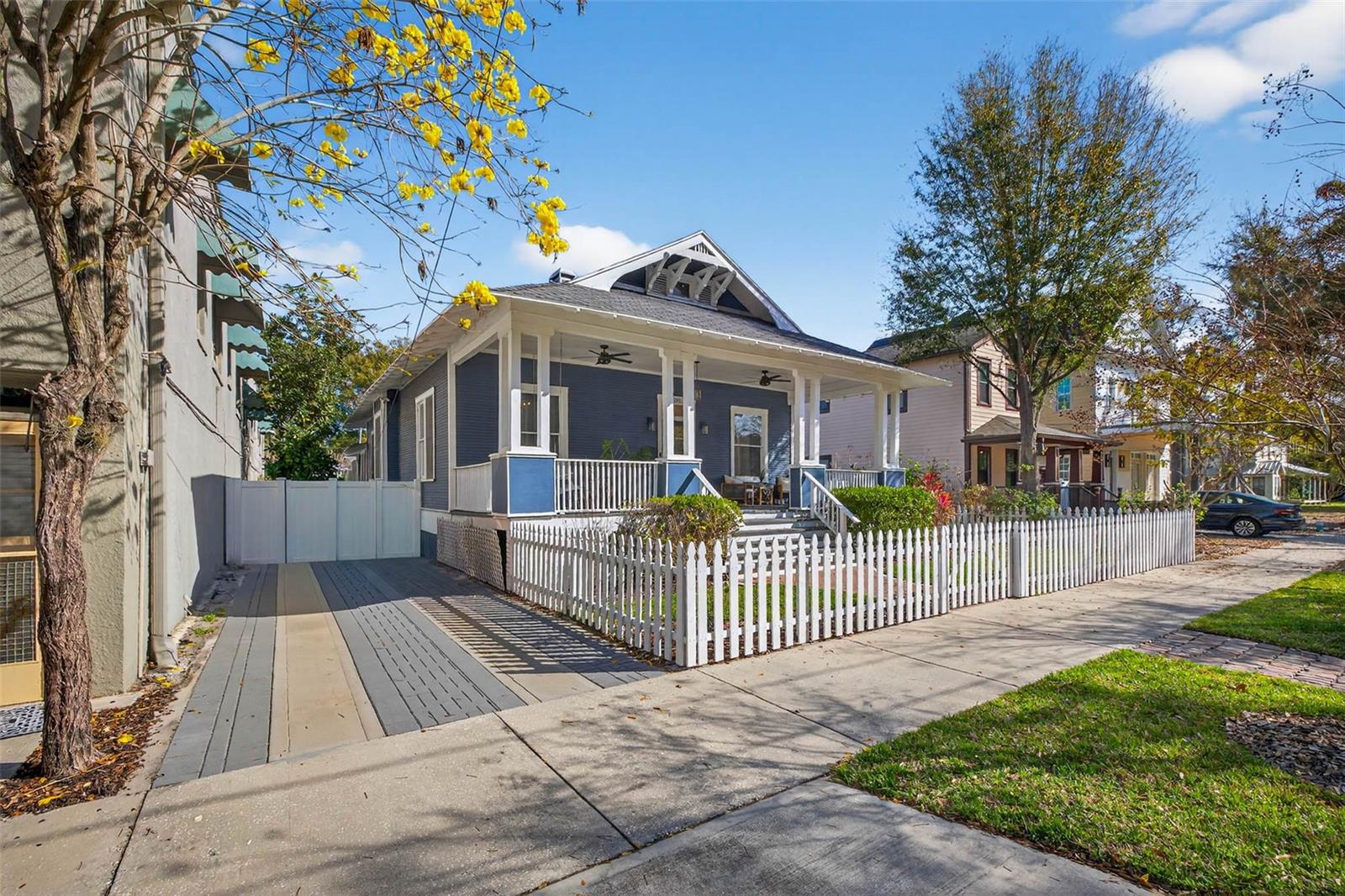 Image 57 of 59 For 306 Ross Avenue