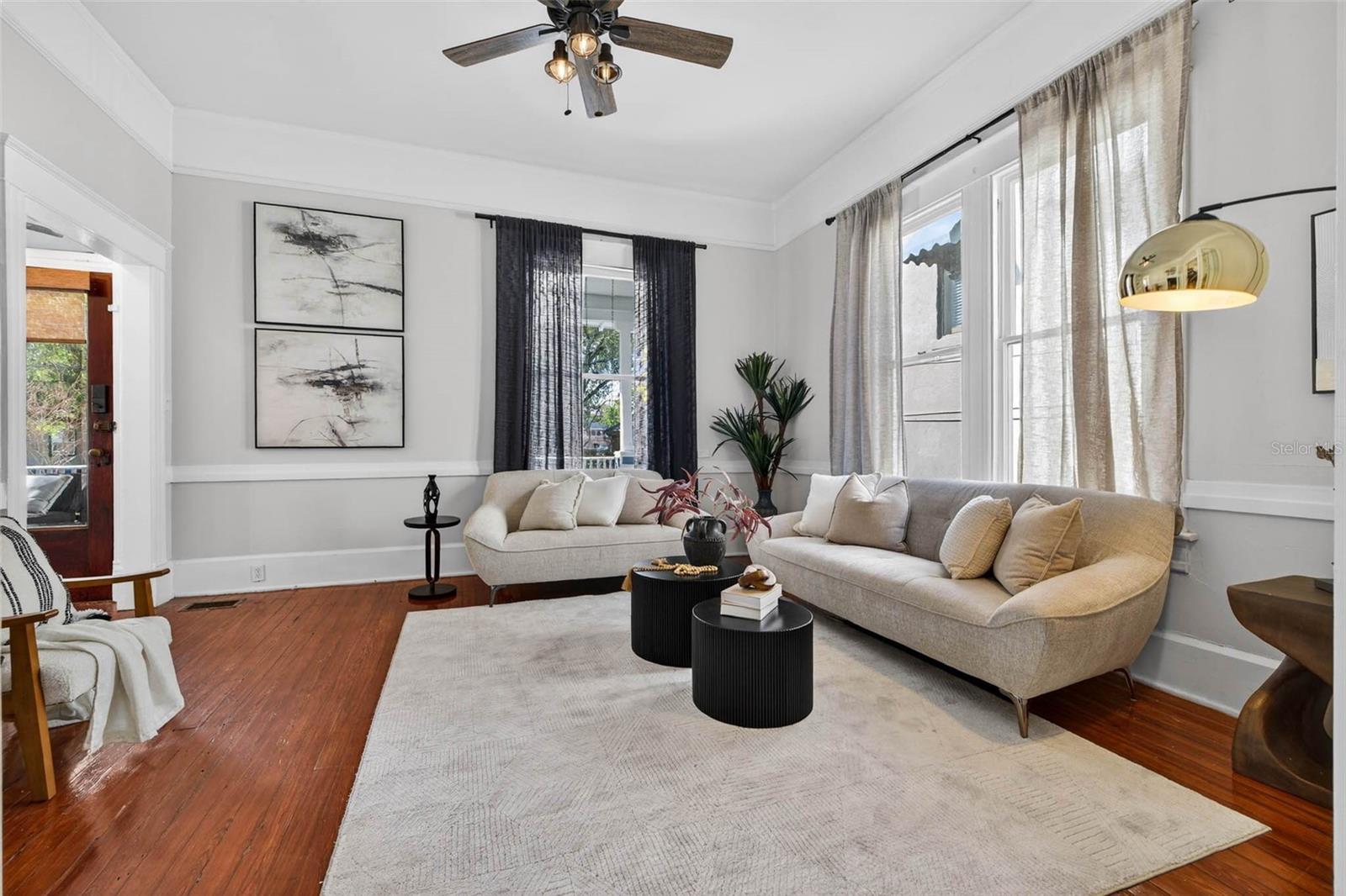 Image 6 of 59 For 306 Ross Avenue