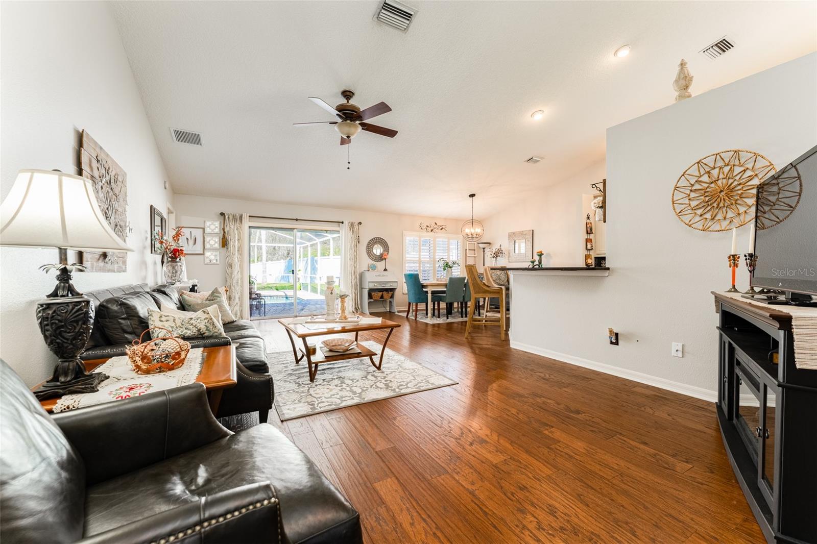 Image 12 of 36 For 4511 Gulfwinds Drive