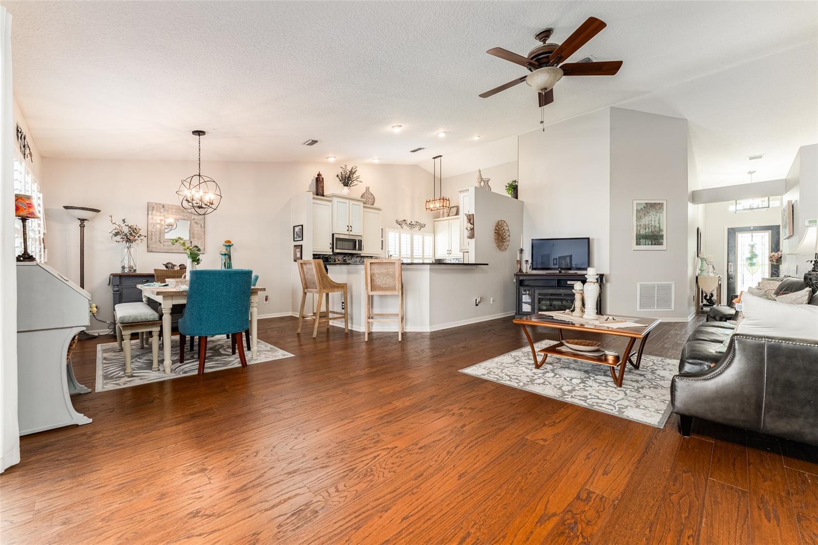 Image 7 of 36 For 4511 Gulfwinds Drive