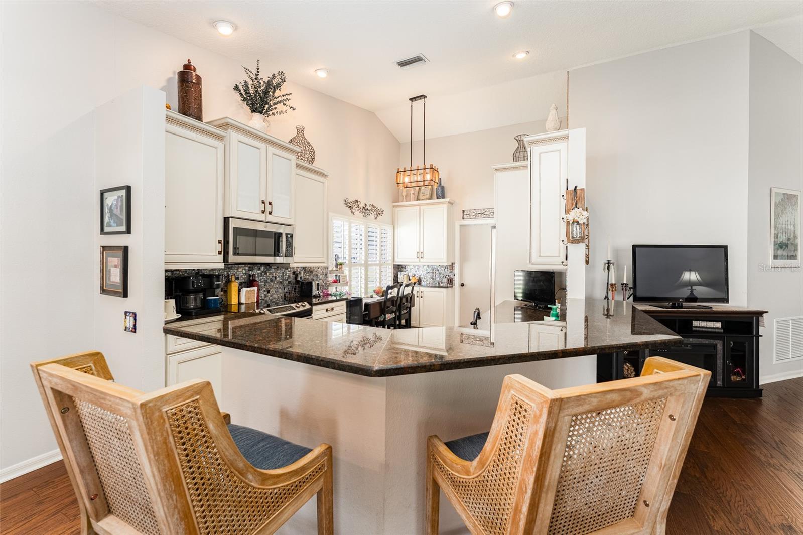 Image 8 of 36 For 4511 Gulfwinds Drive