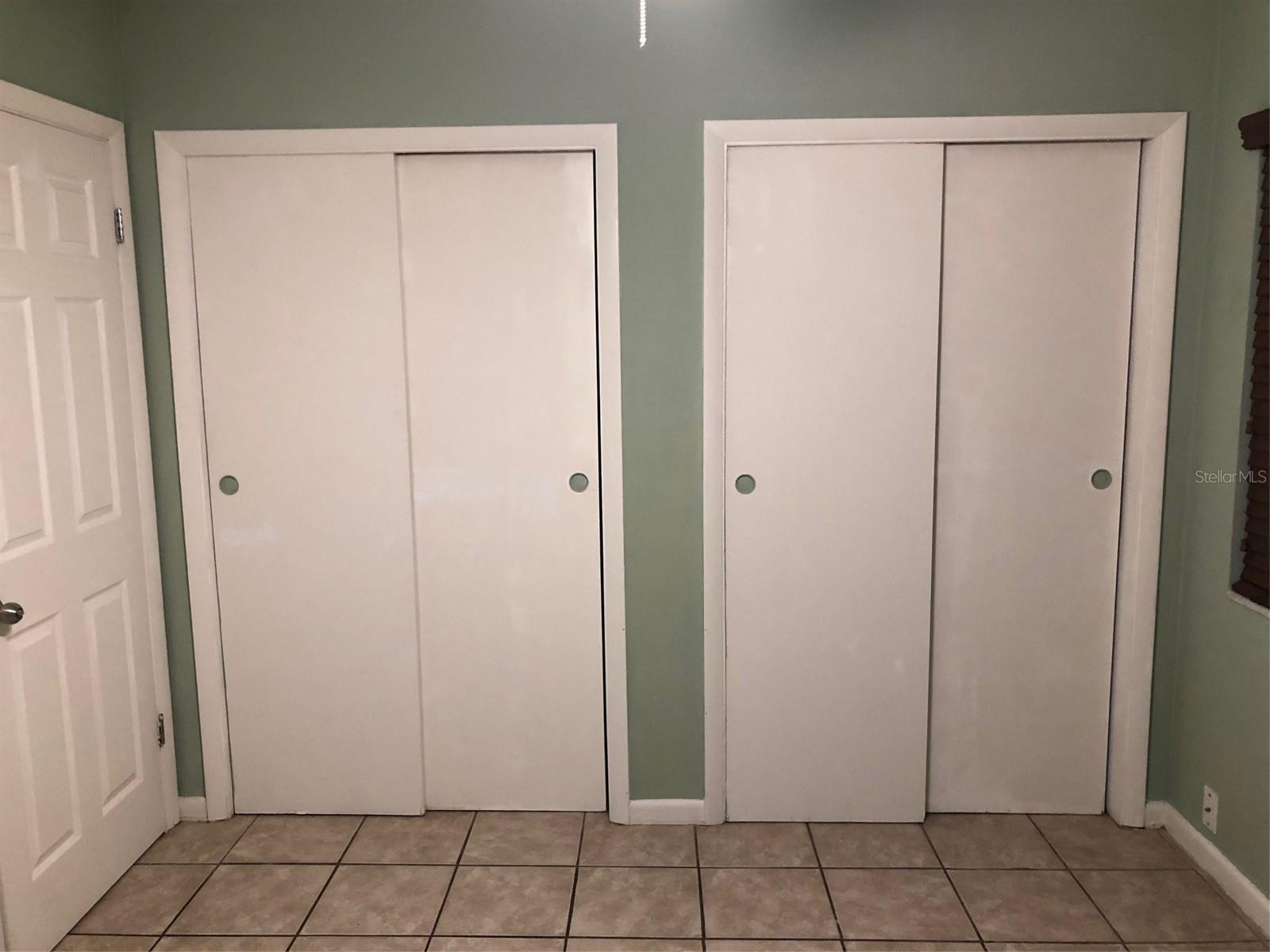 Listing photo id 23 for 401 Nimbus Avenue