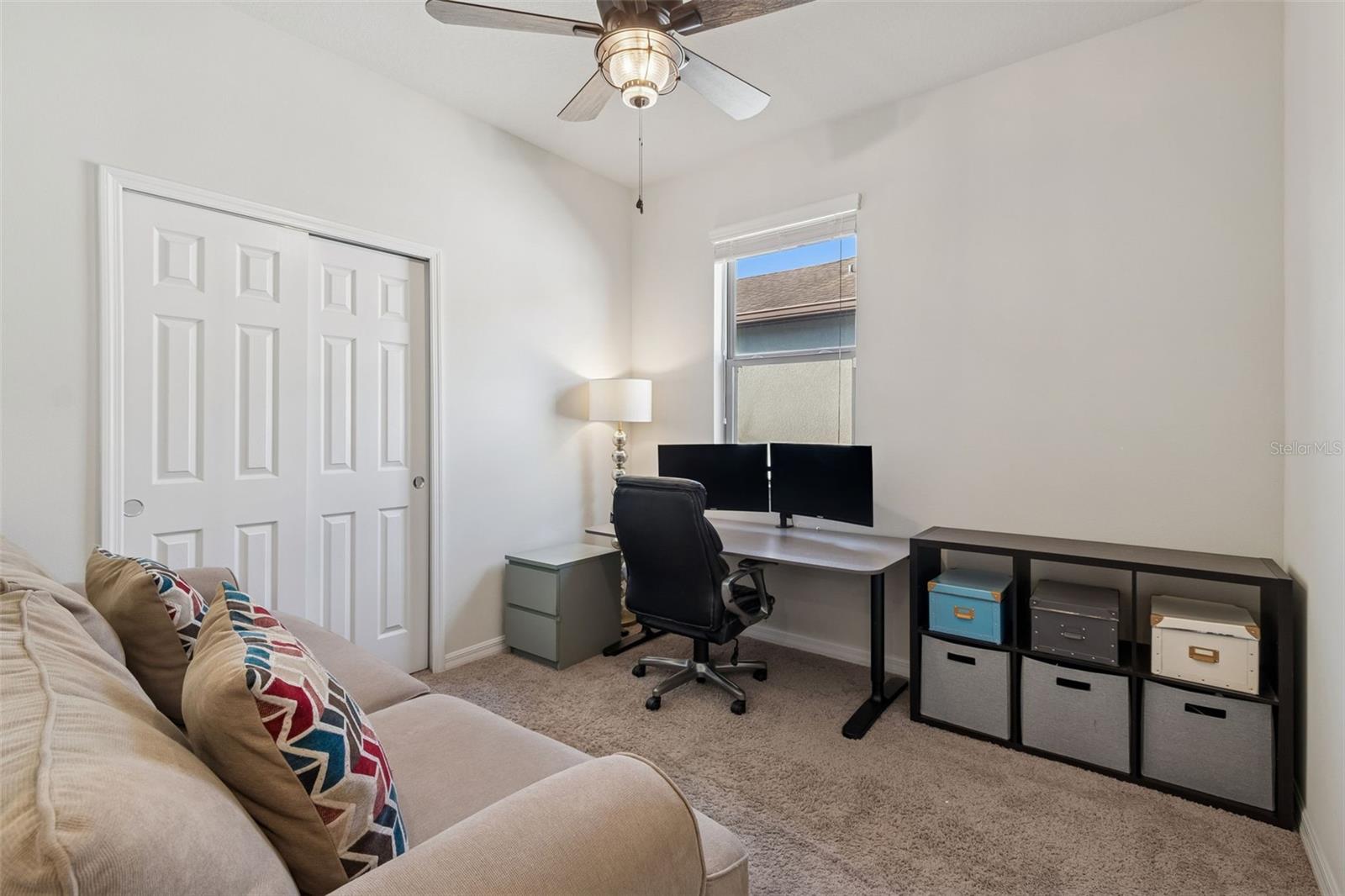 Listing photo id 14 for 5340 Fallen Leaf Drive