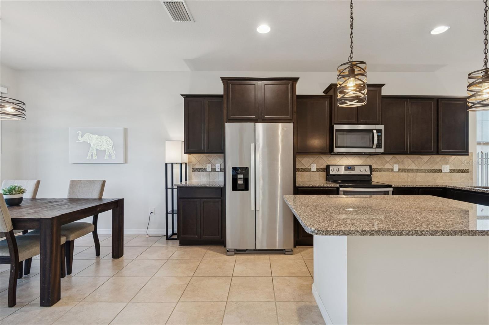 Listing photo id 29 for 5340 Fallen Leaf Drive