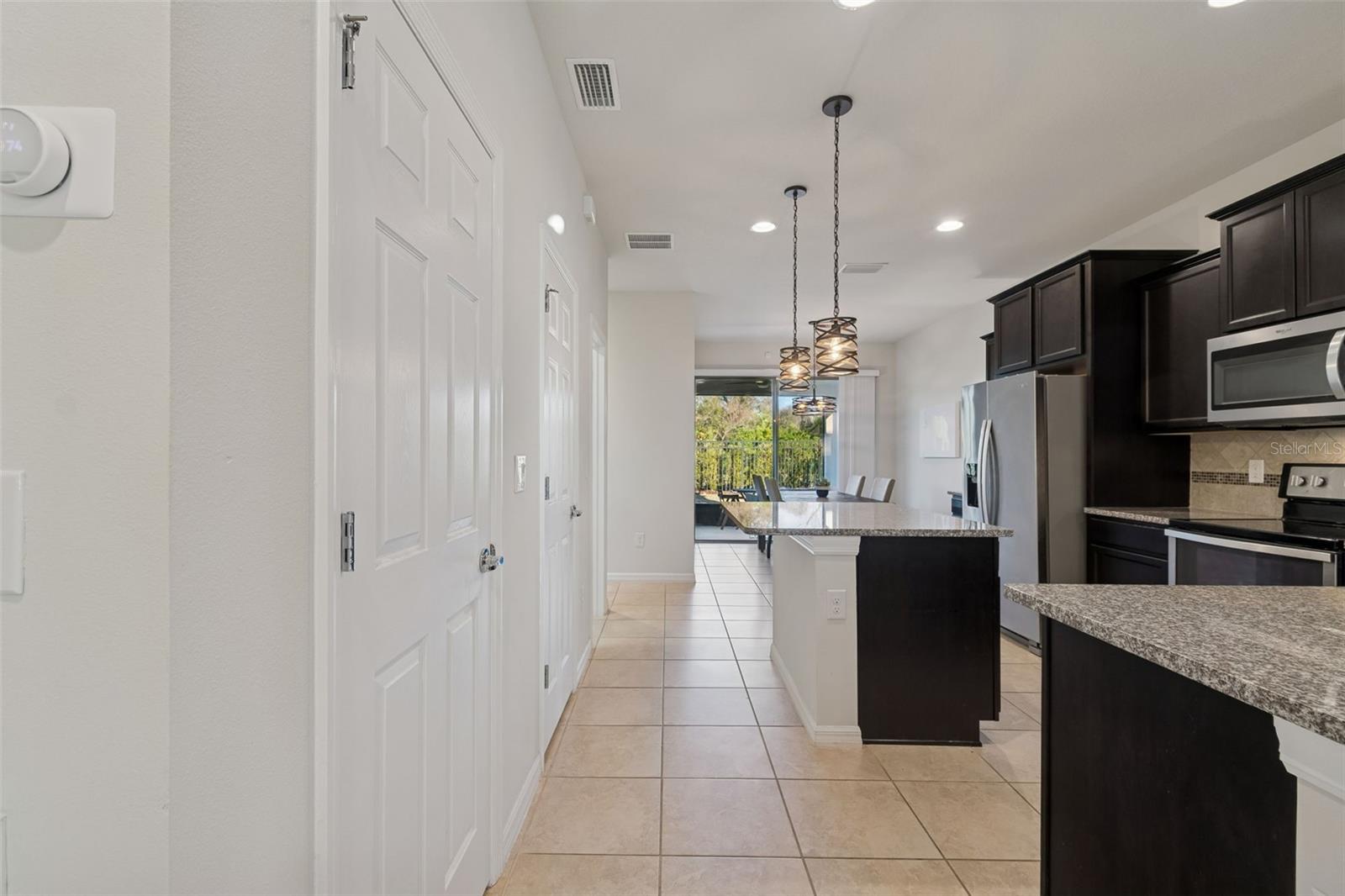 Listing photo id 30 for 5340 Fallen Leaf Drive