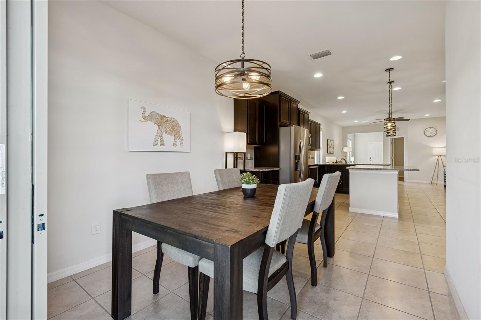 Listing photo id 33 for 5340 Fallen Leaf Drive