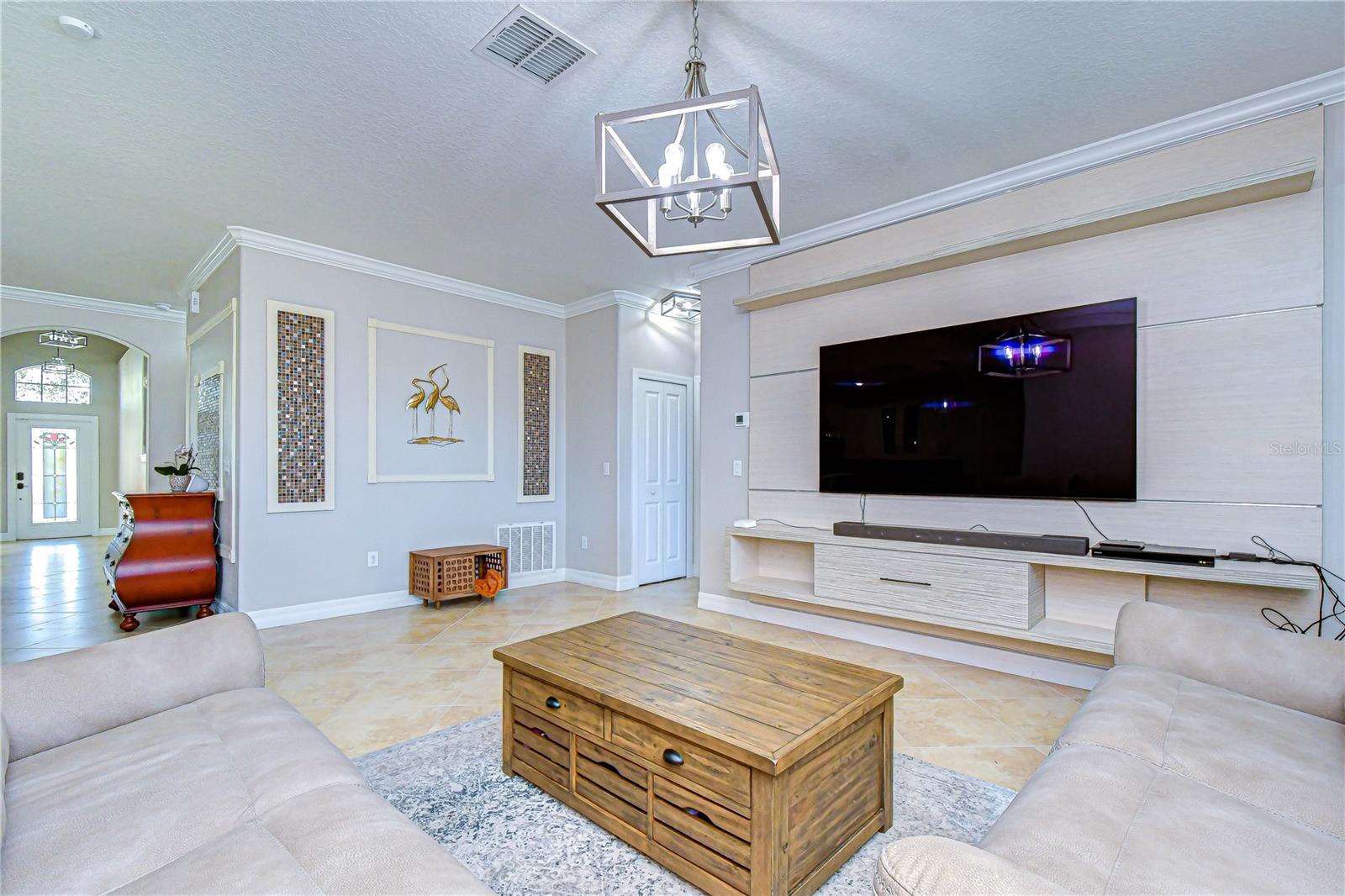 Image 17 of 43 For 19914 Bluff Oak Boulevard