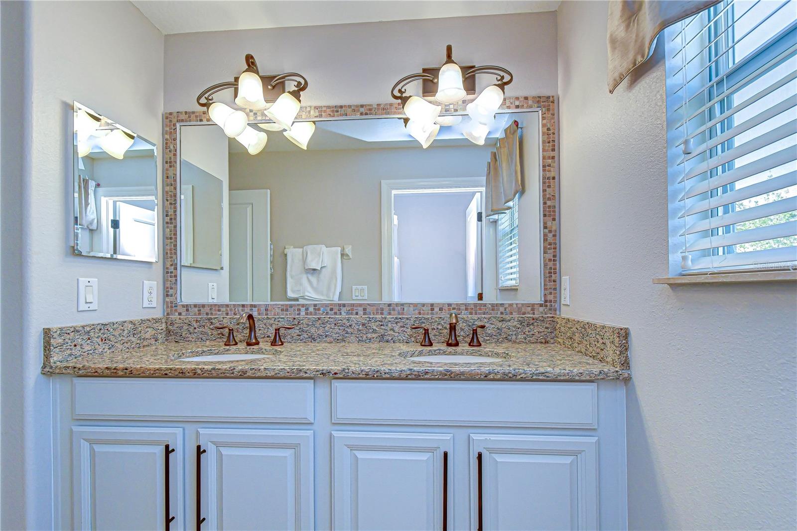 Image 29 of 43 For 19914 Bluff Oak Boulevard