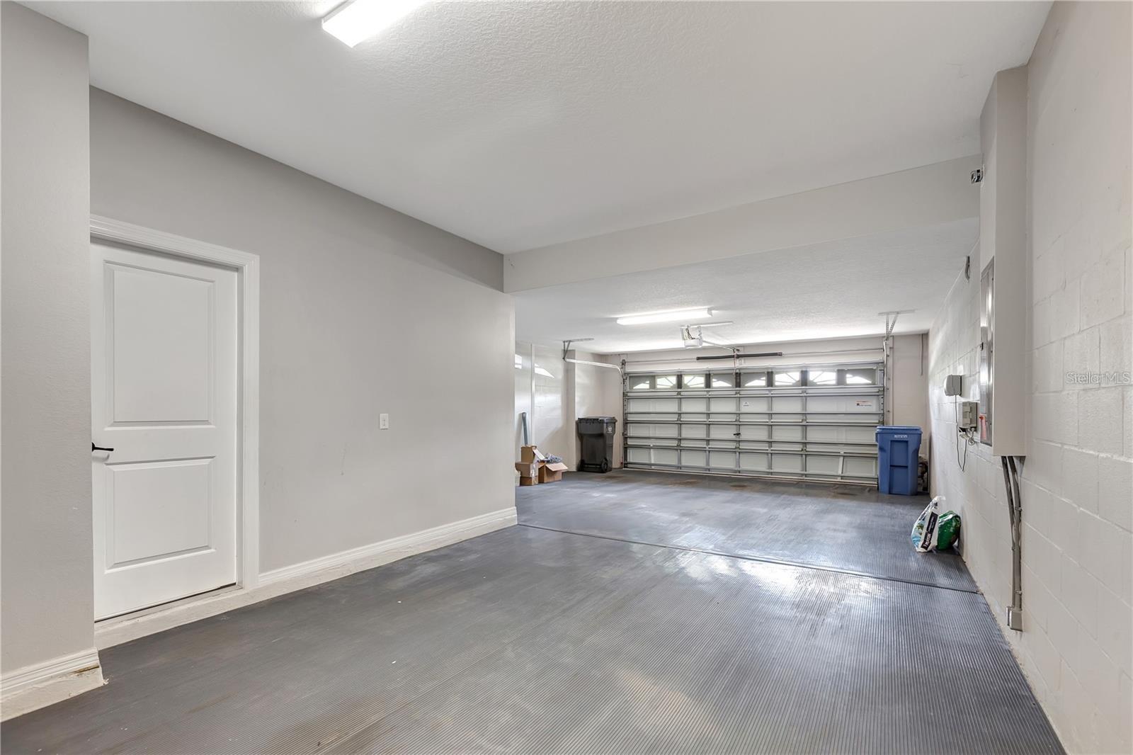 Image 33 of 43 For 19914 Bluff Oak Boulevard