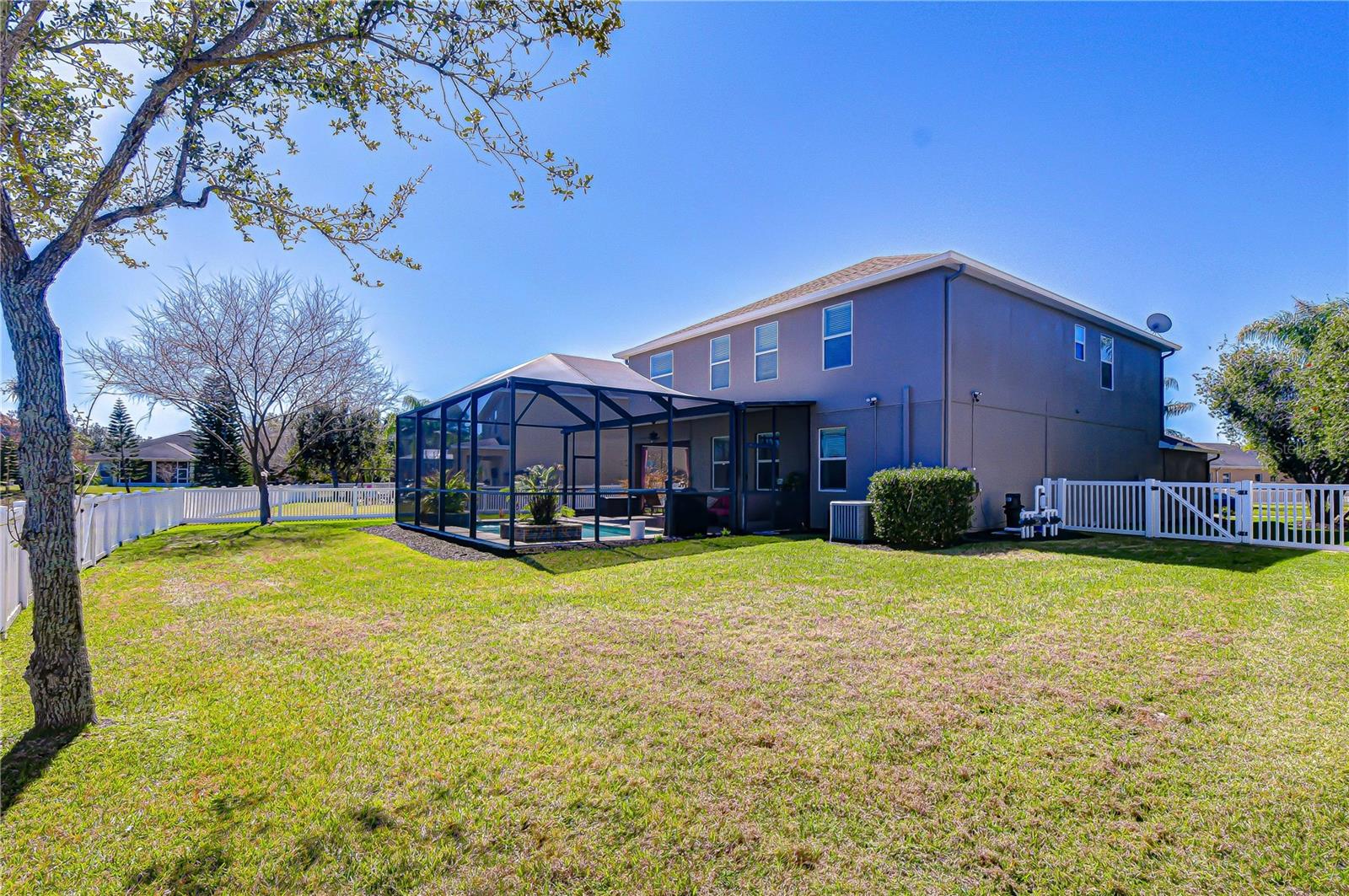 Image 36 of 43 For 19914 Bluff Oak Boulevard