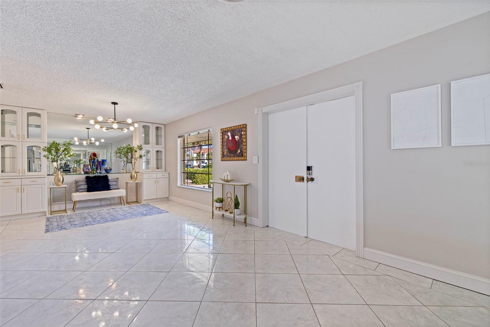 Image 11 of 62 For 290 1st Street W