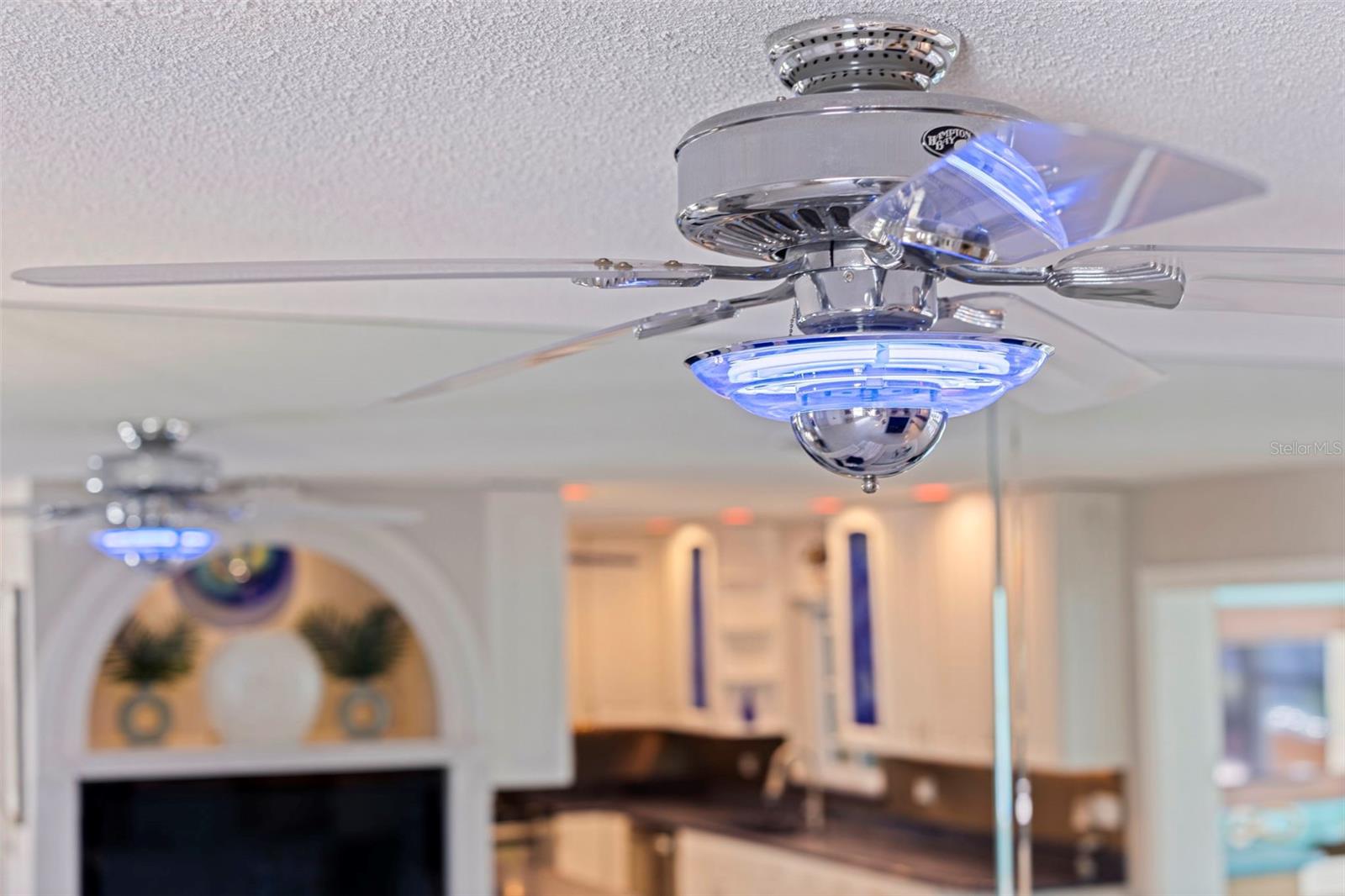 Image 17 of 62 For 290 1st Street W