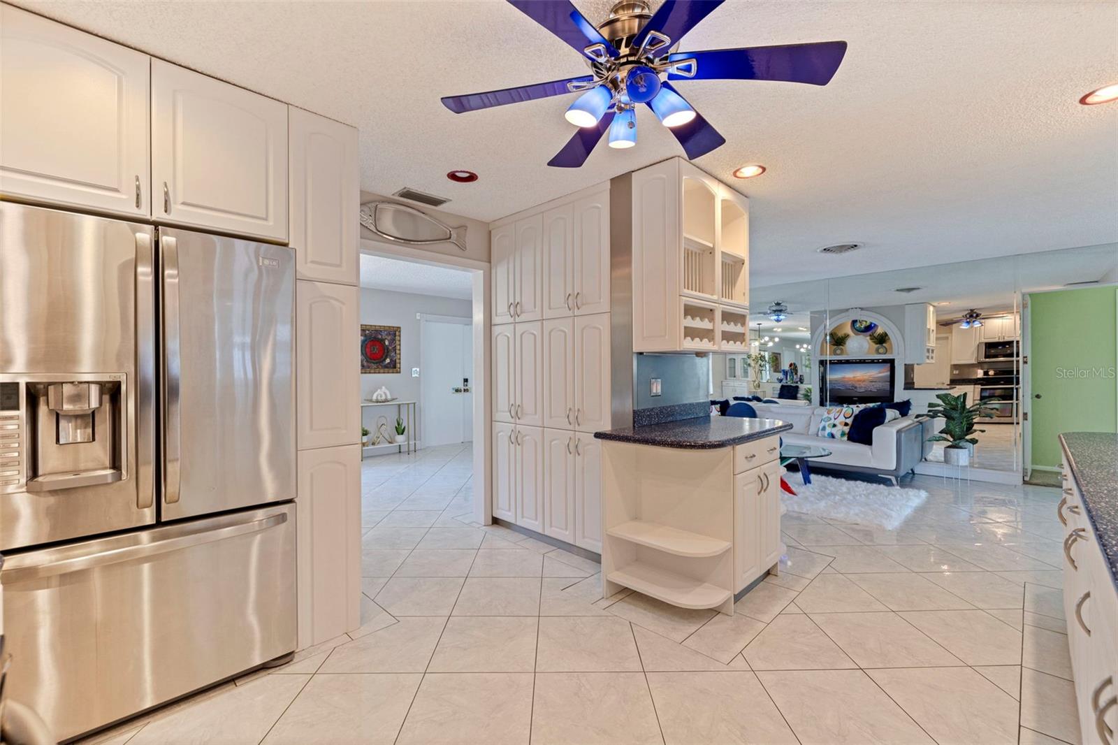 Image 19 of 62 For 290 1st Street W