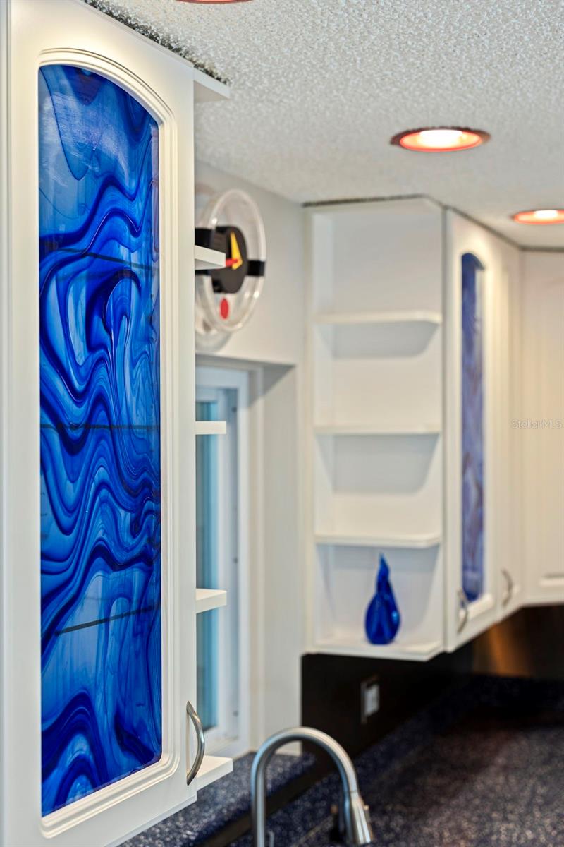 Image 22 of 62 For 290 1st Street W