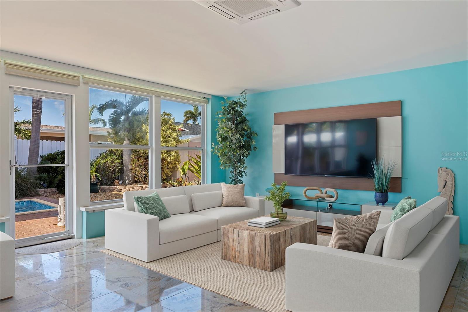 Image 25 of 62 For 290 1st Street W