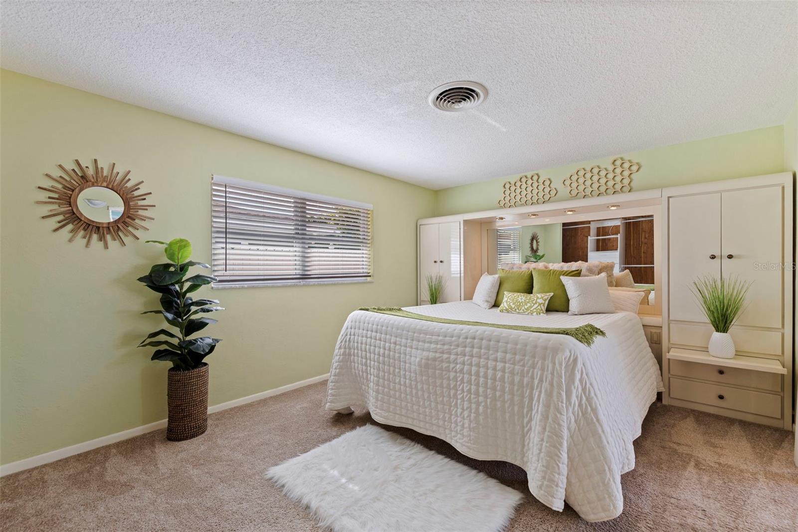 Image 33 of 62 For 290 1st Street W