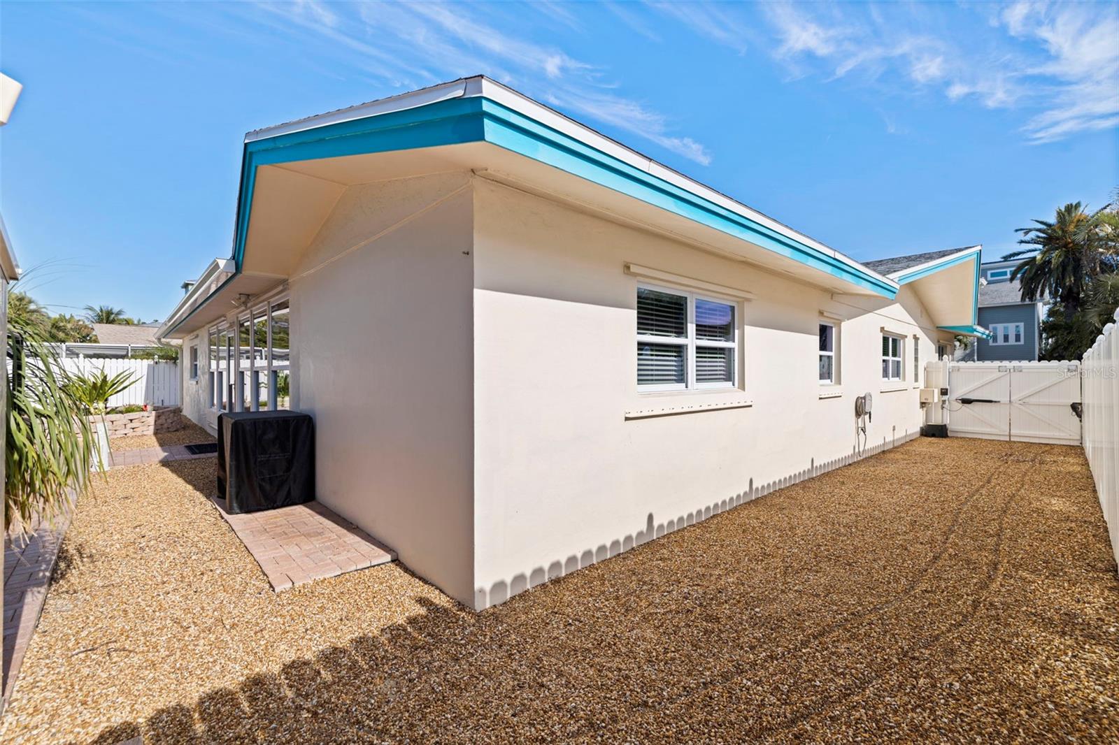 Image 45 of 62 For 290 1st Street W