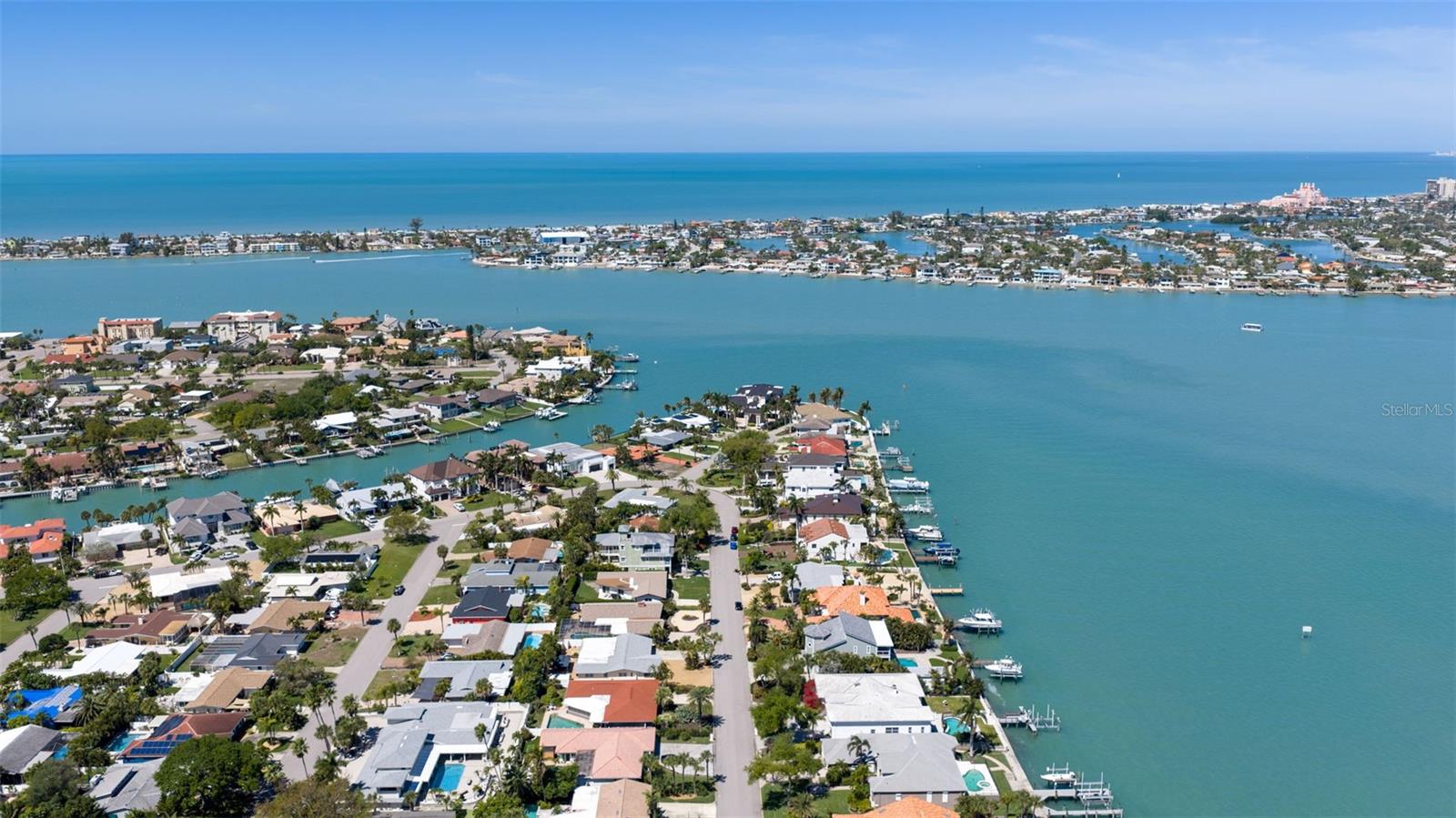 Image 56 of 62 For 290 1st Street W