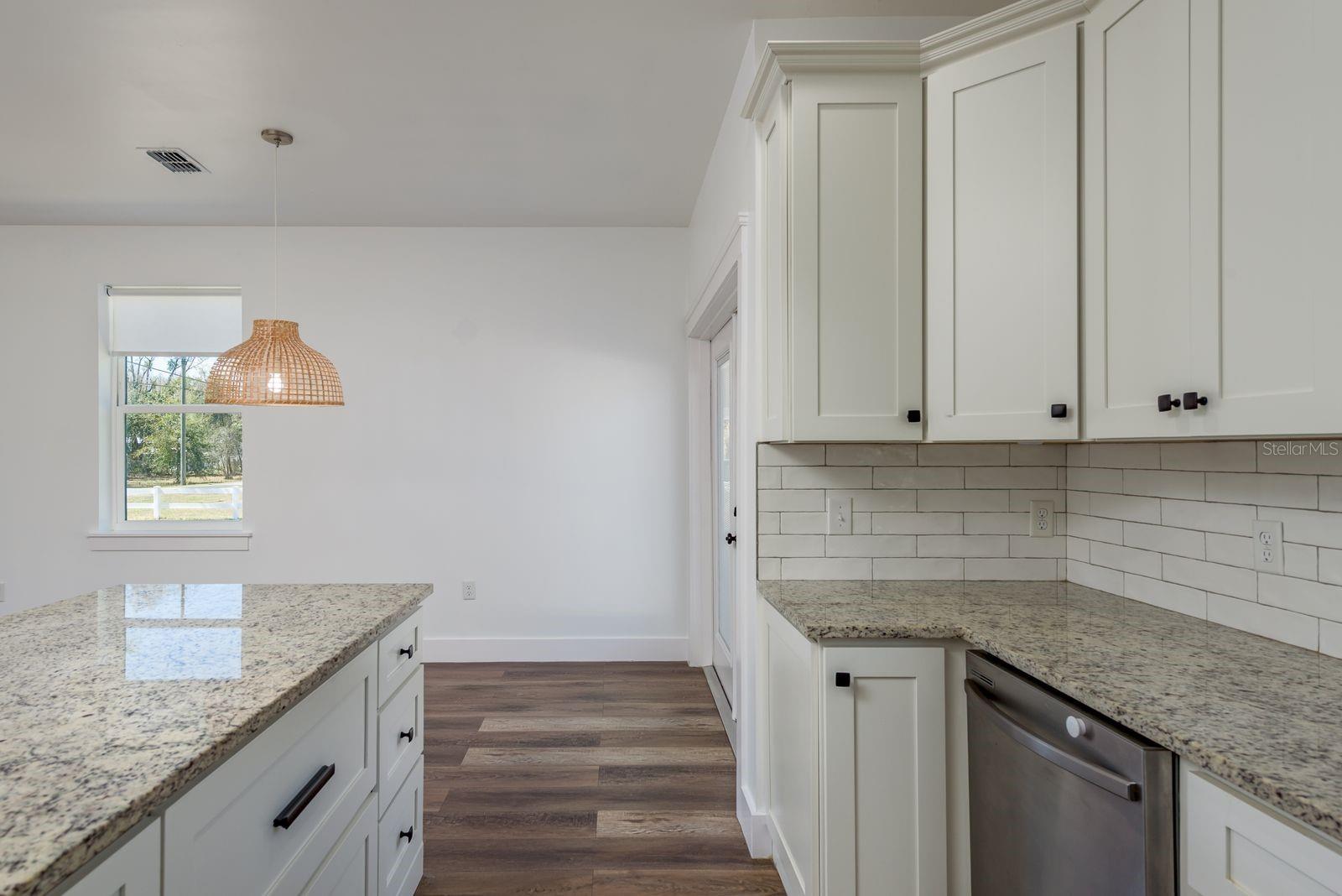 Image 14 of 42 For 22229 Carson Drive