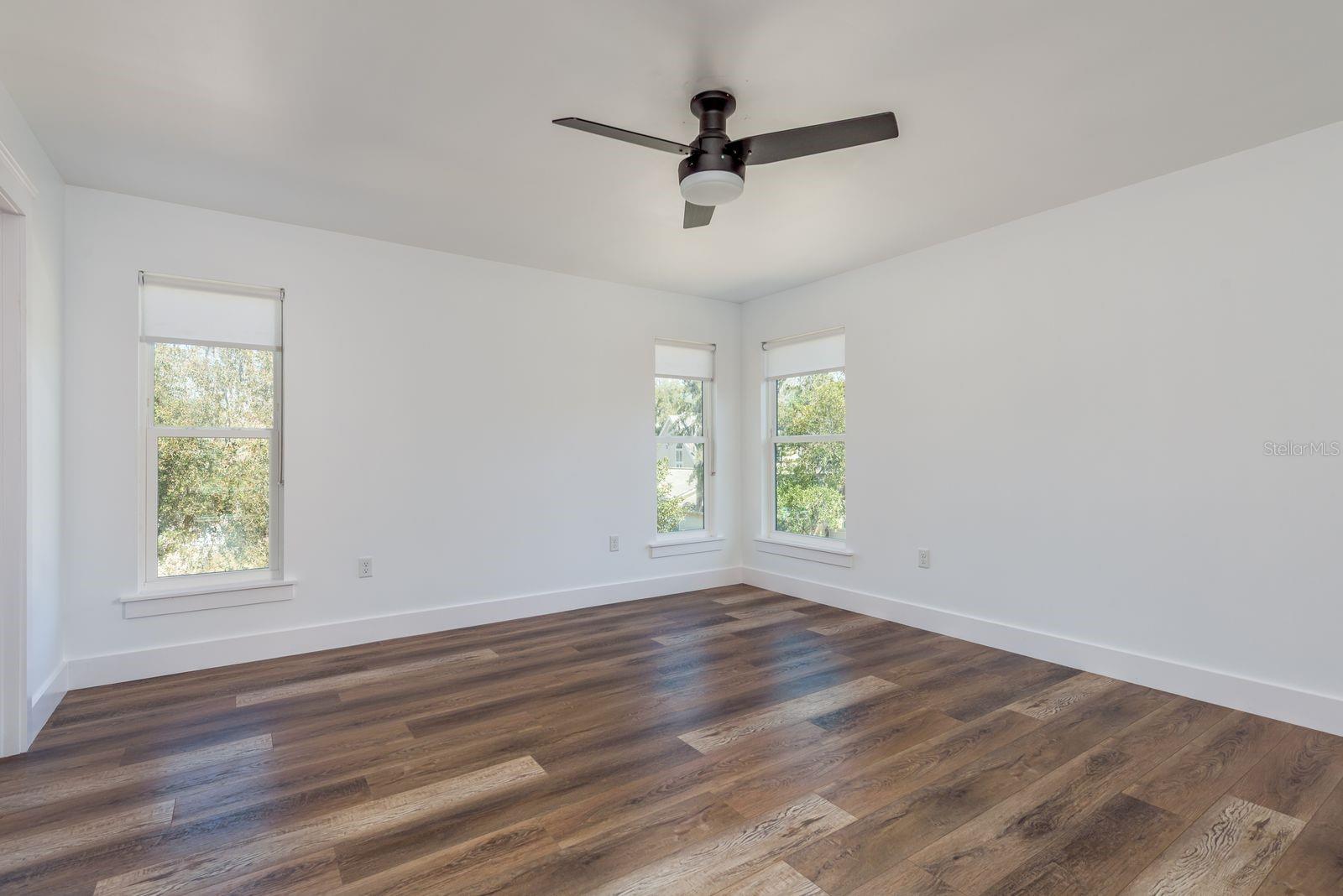 Image 20 of 42 For 22229 Carson Drive