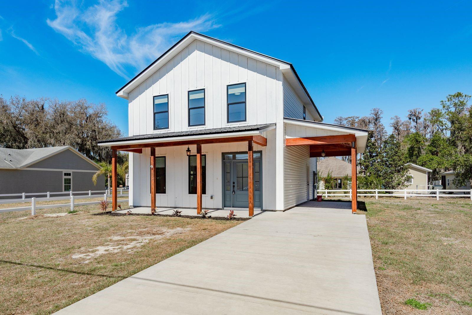 Image 4 of 42 For 22229 Carson Drive