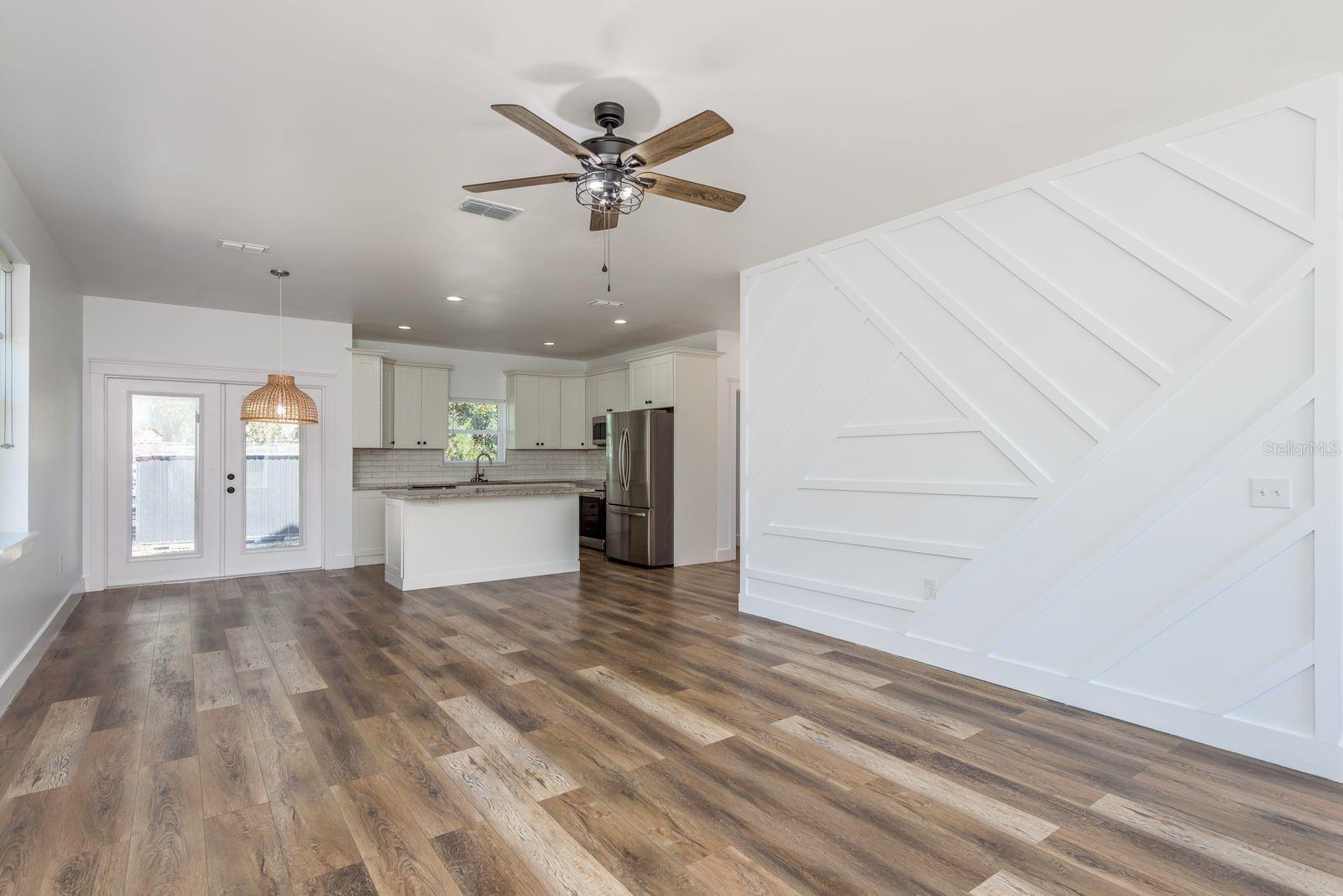 Image 7 of 42 For 22229 Carson Drive