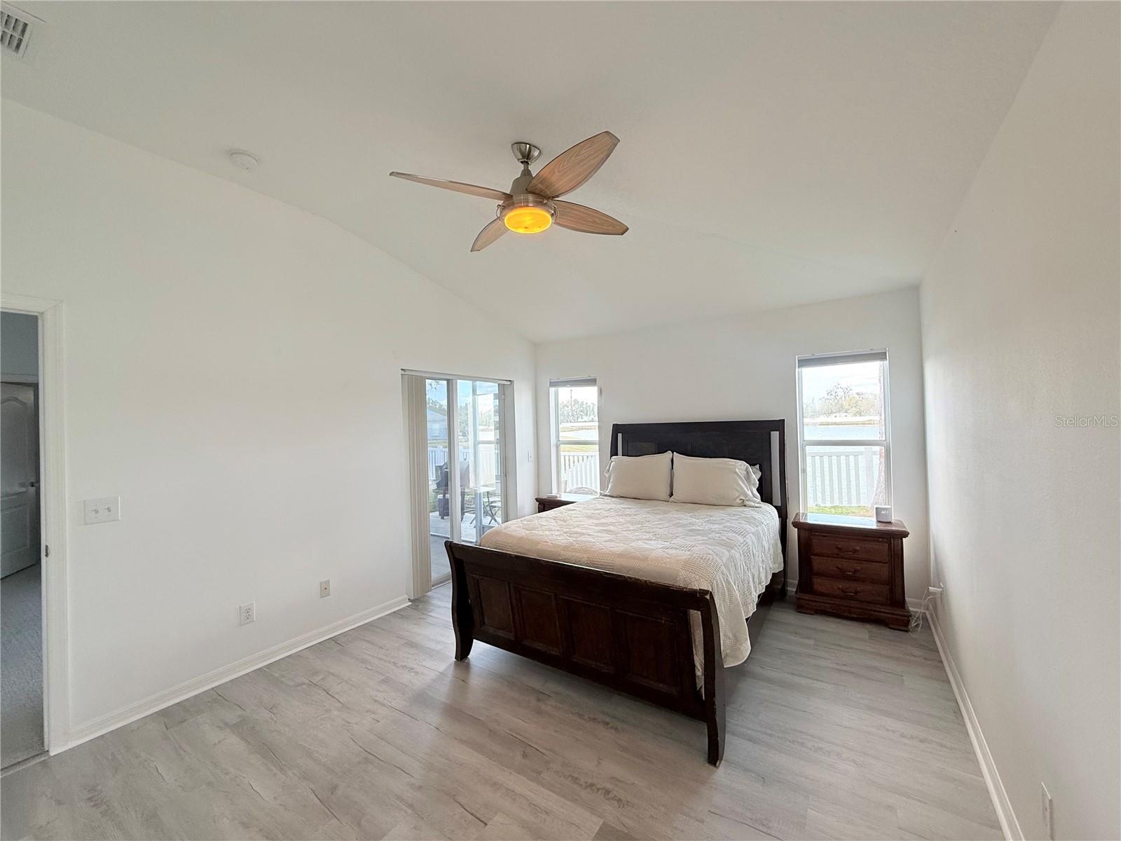 Image 22 of 52 For 8415 Canterbury Lake Boulevard