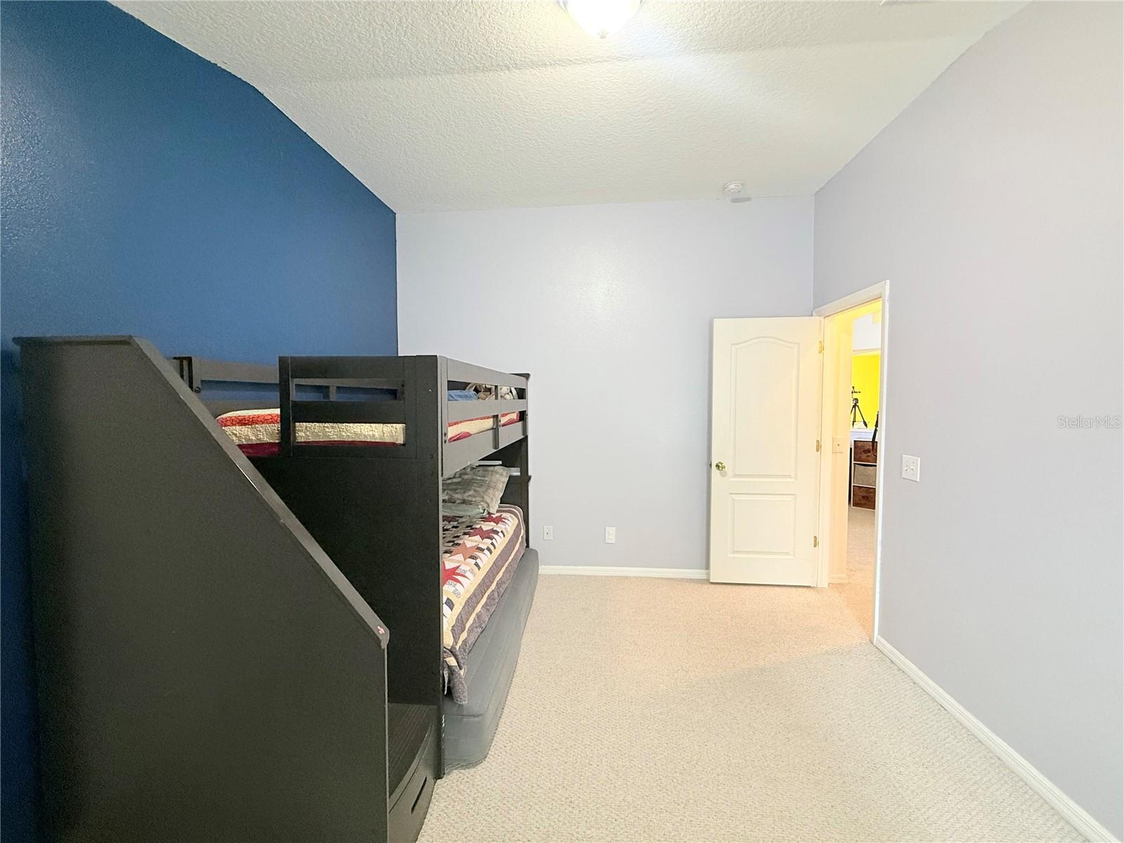 Image 37 of 52 For 8415 Canterbury Lake Boulevard