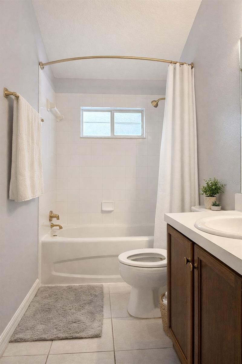 Image 43 of 52 For 8415 Canterbury Lake Boulevard