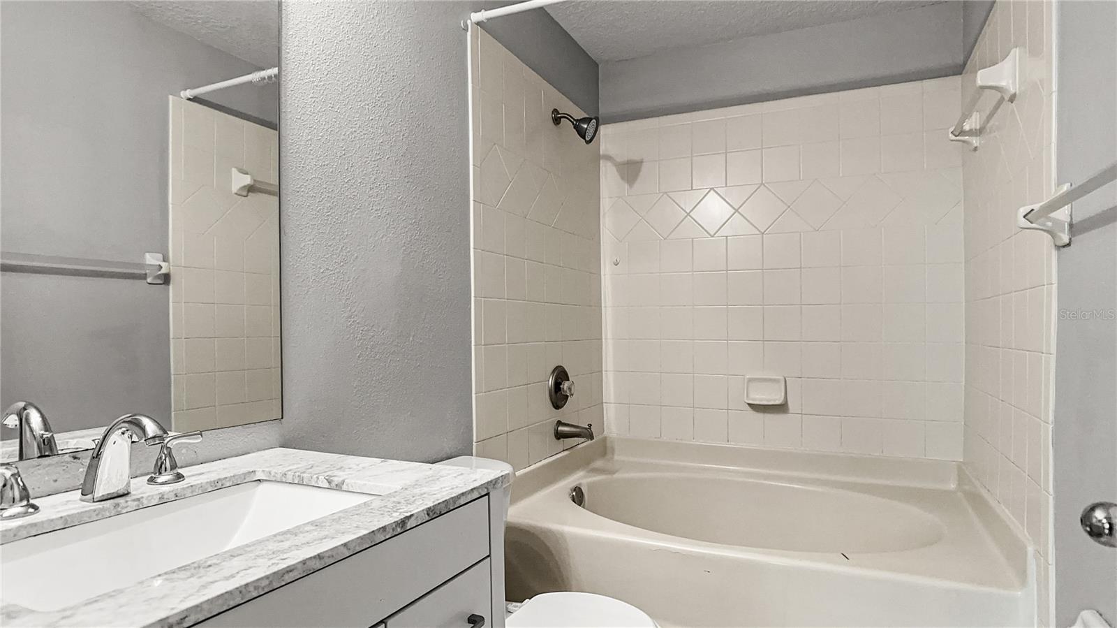 Image 12 of 19 For 9402 Charlesberg Drive