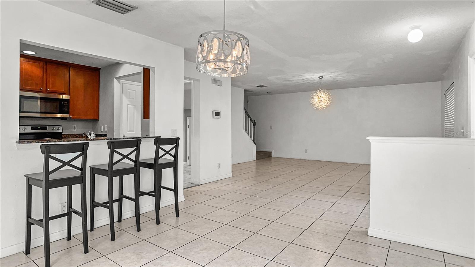 Image 6 of 19 For 9402 Charlesberg Drive