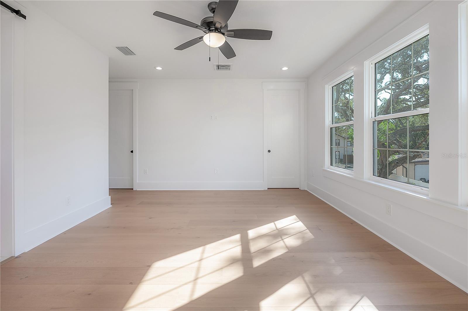 Image 34 of 59 For 801 North Street