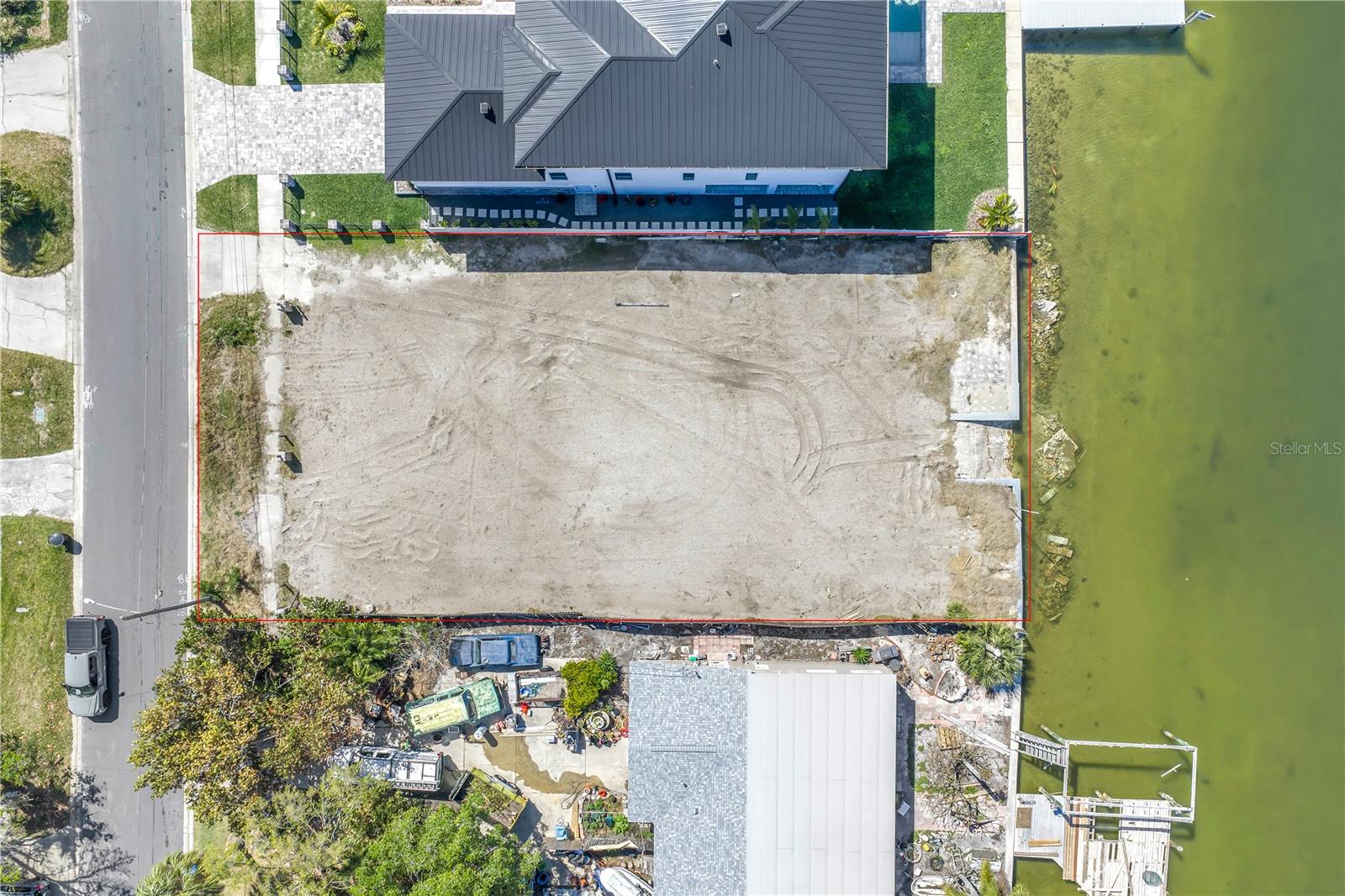 Image 2 of 12 For 2129 Bayou Grande Boulevard Ne