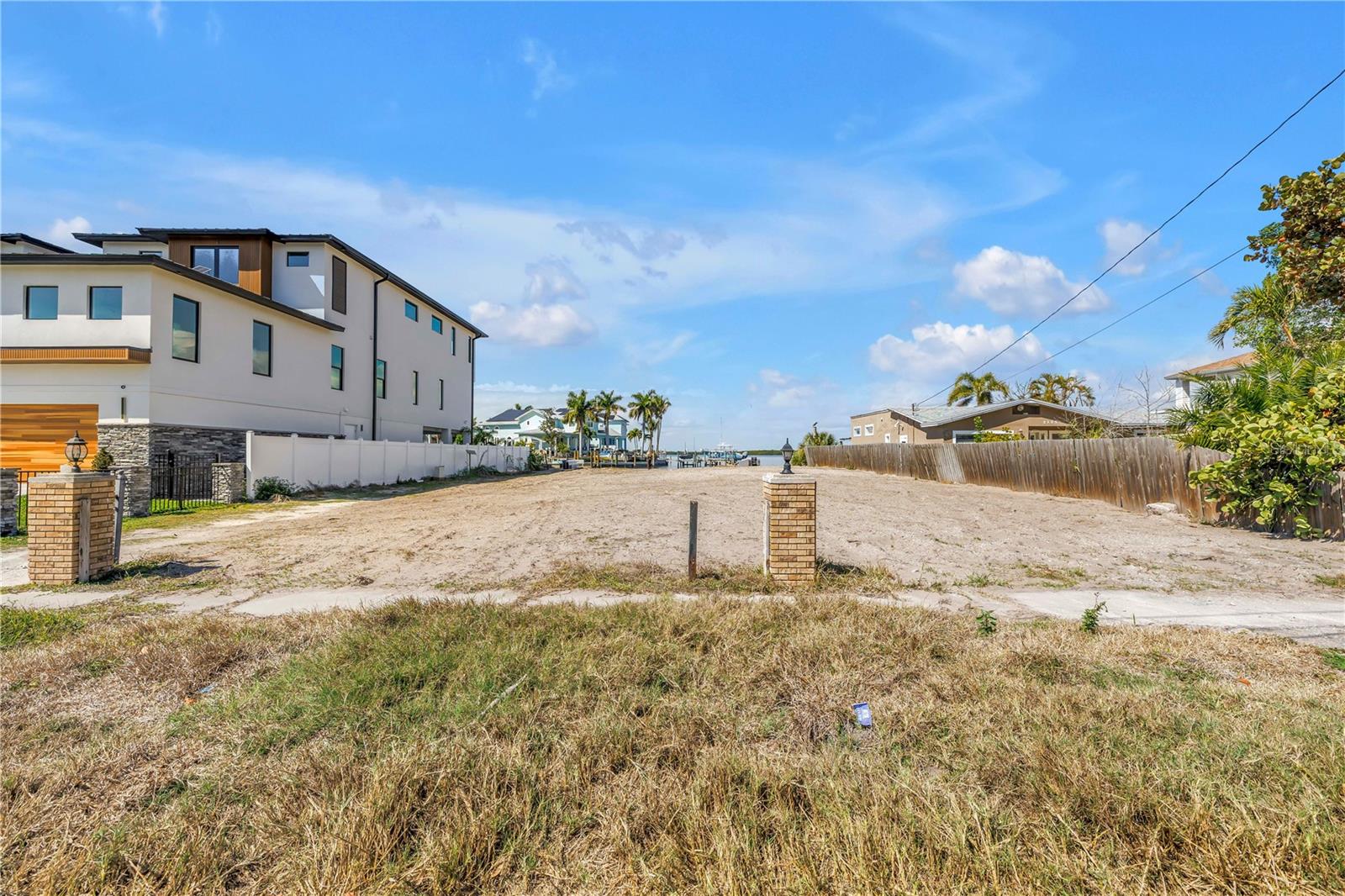 Image 3 of 12 For 2129 Bayou Grande Boulevard Ne