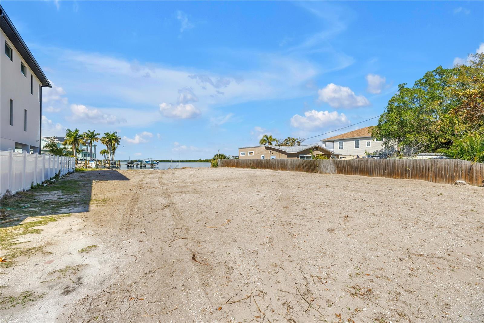 Image 7 of 12 For 2129 Bayou Grande Boulevard Ne