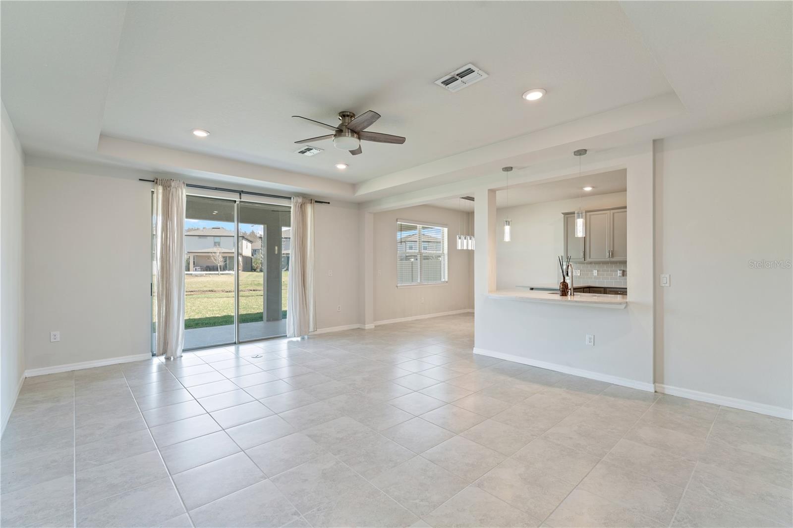 Image 10 of 53 For 7516 Yale Harbor Drive