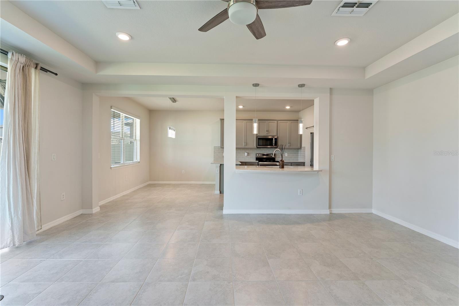 Image 11 of 53 For 7516 Yale Harbor Drive