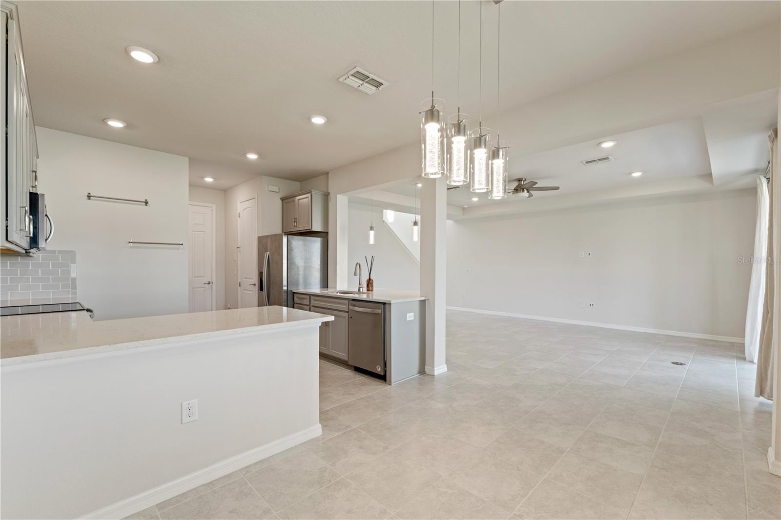 Image 16 of 53 For 7516 Yale Harbor Drive