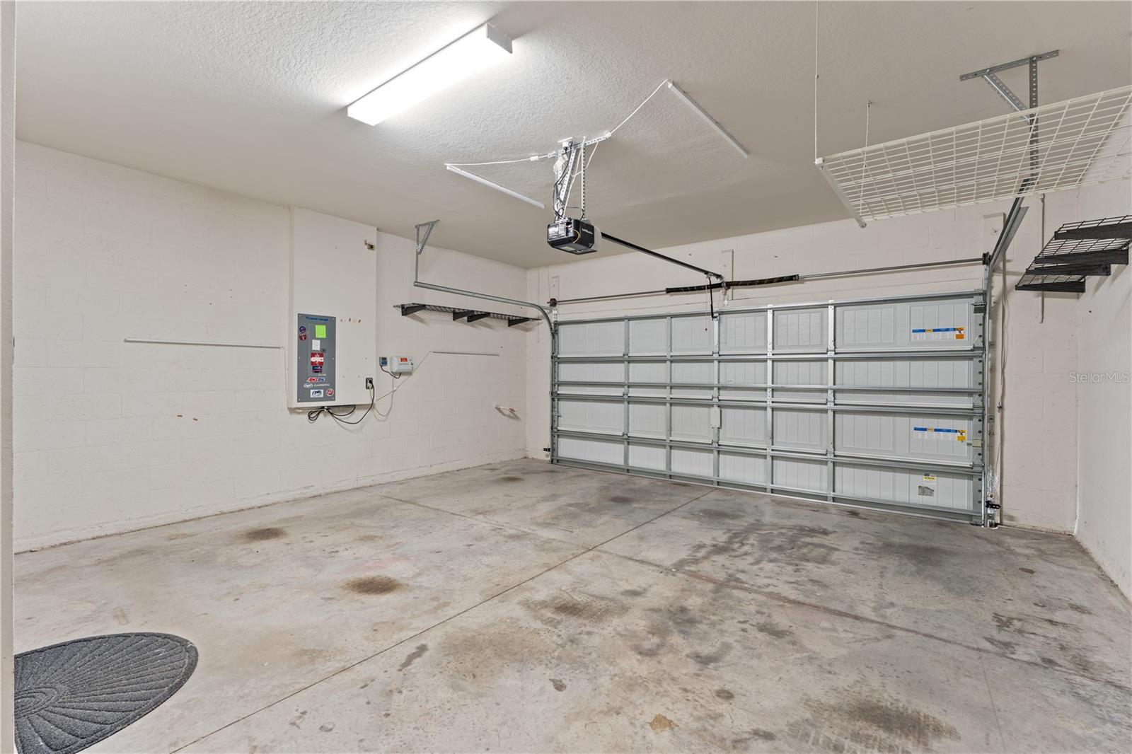 Image 21 of 53 For 7516 Yale Harbor Drive