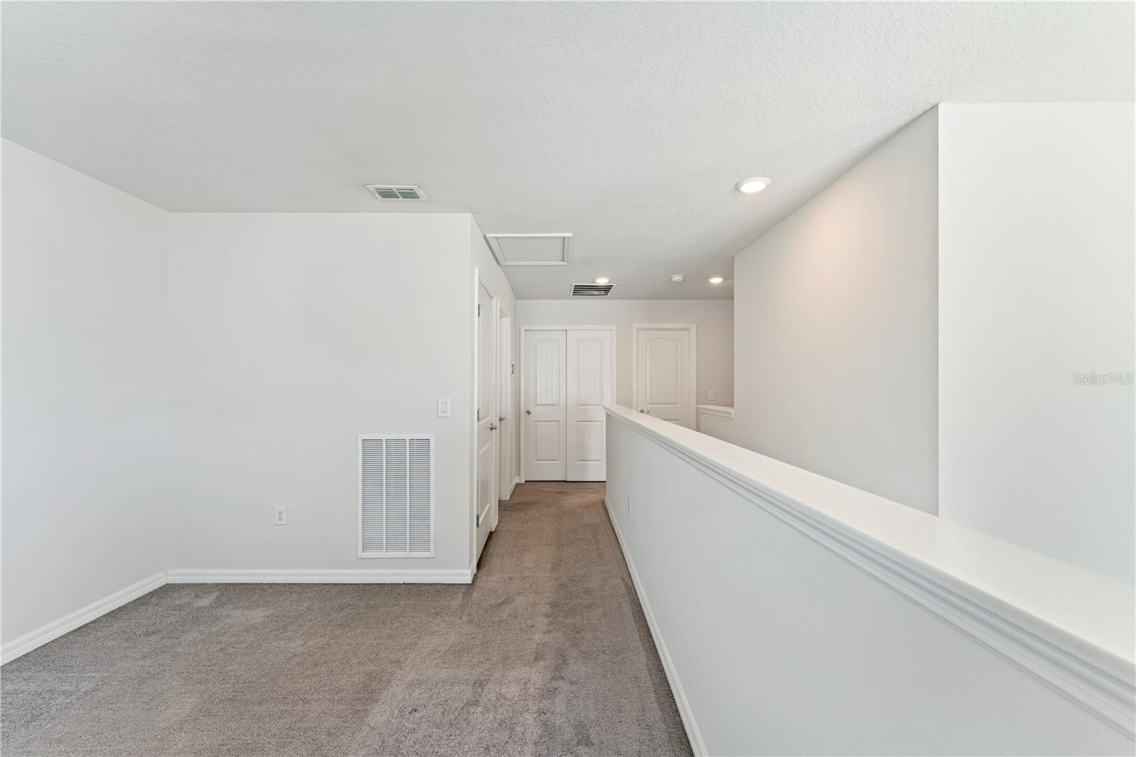 Image 27 of 53 For 7516 Yale Harbor Drive