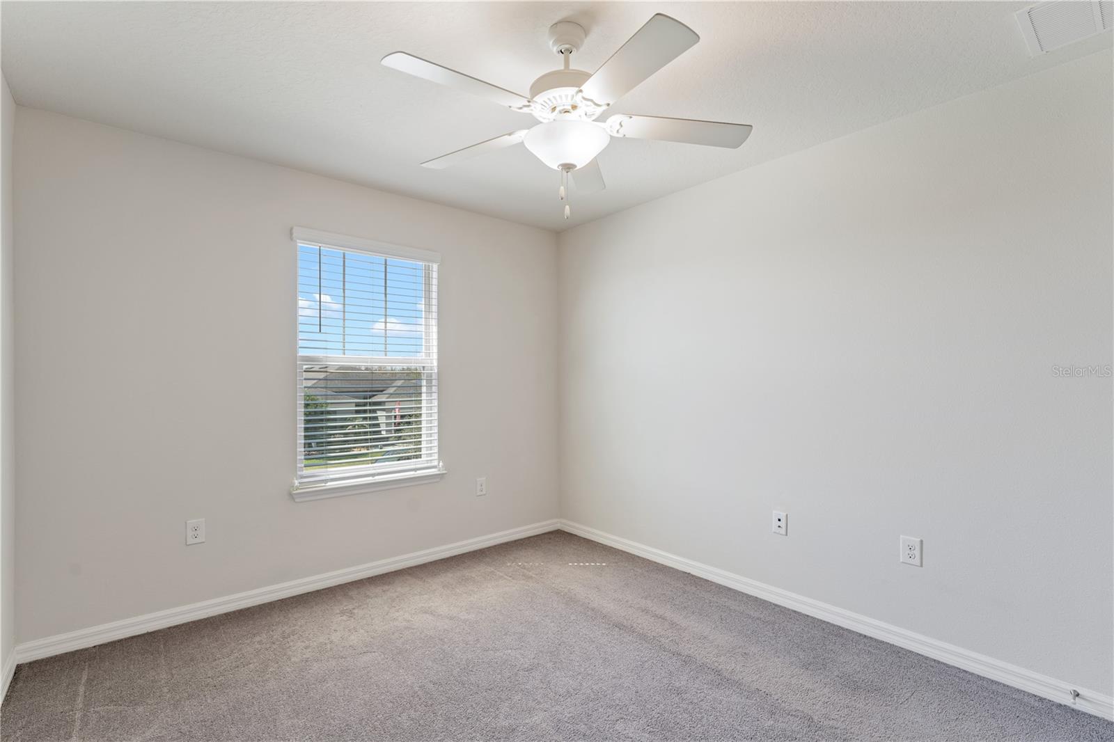 Image 39 of 53 For 7516 Yale Harbor Drive