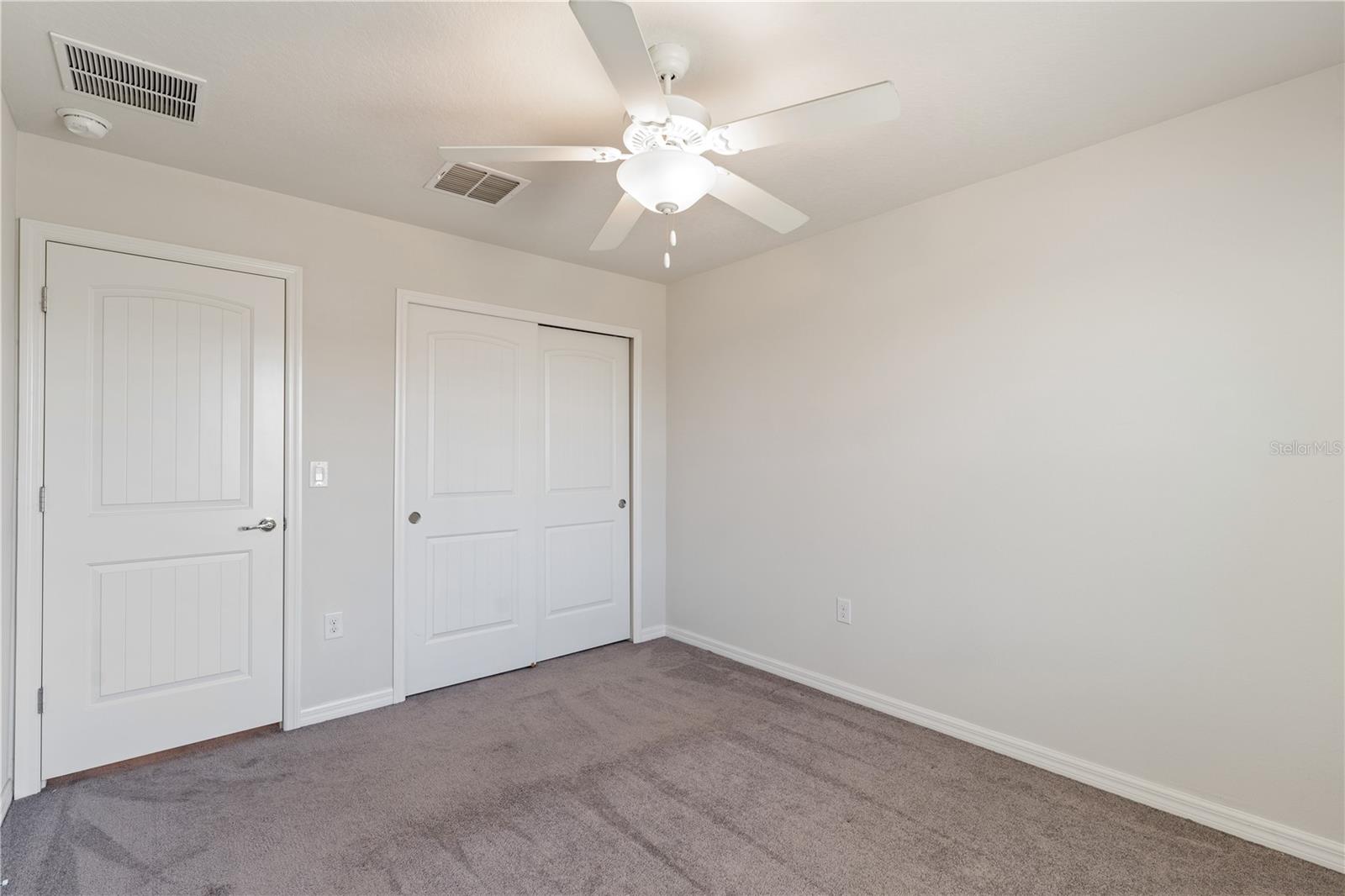 Image 41 of 53 For 7516 Yale Harbor Drive