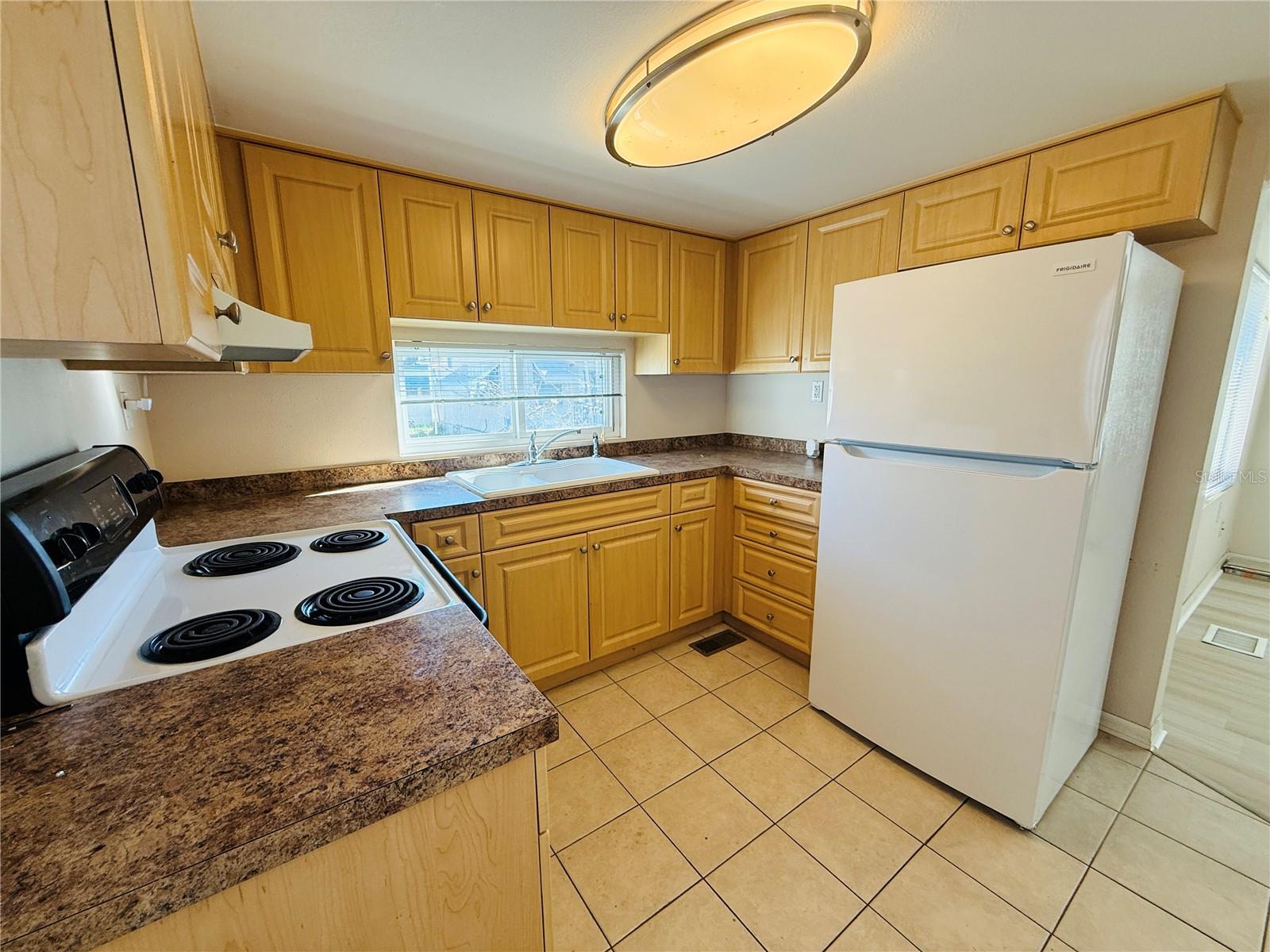 Image 4 of 40 For 4851 Gandy Boulevard B3l14