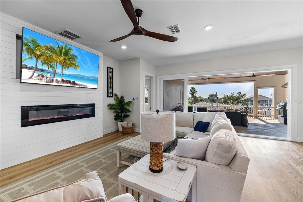 Image 11 of 59 For 3344 Gulfview Drive