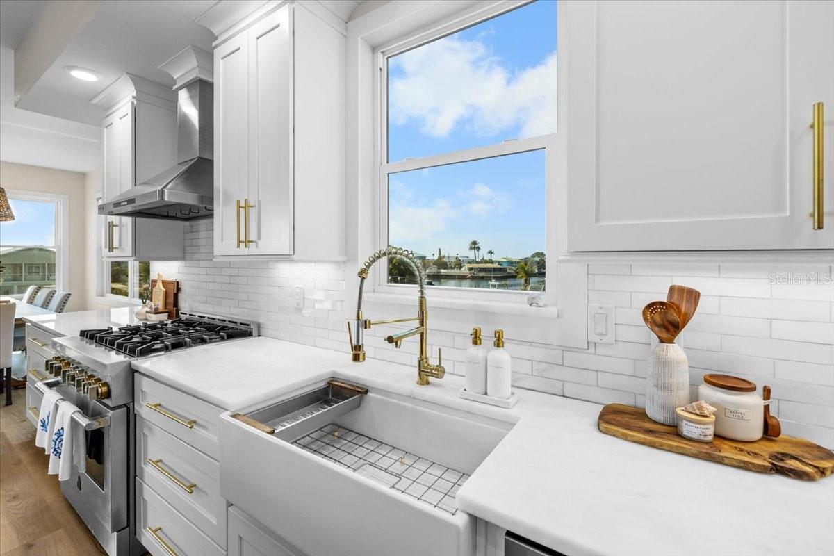 Image 14 of 59 For 3344 Gulfview Drive