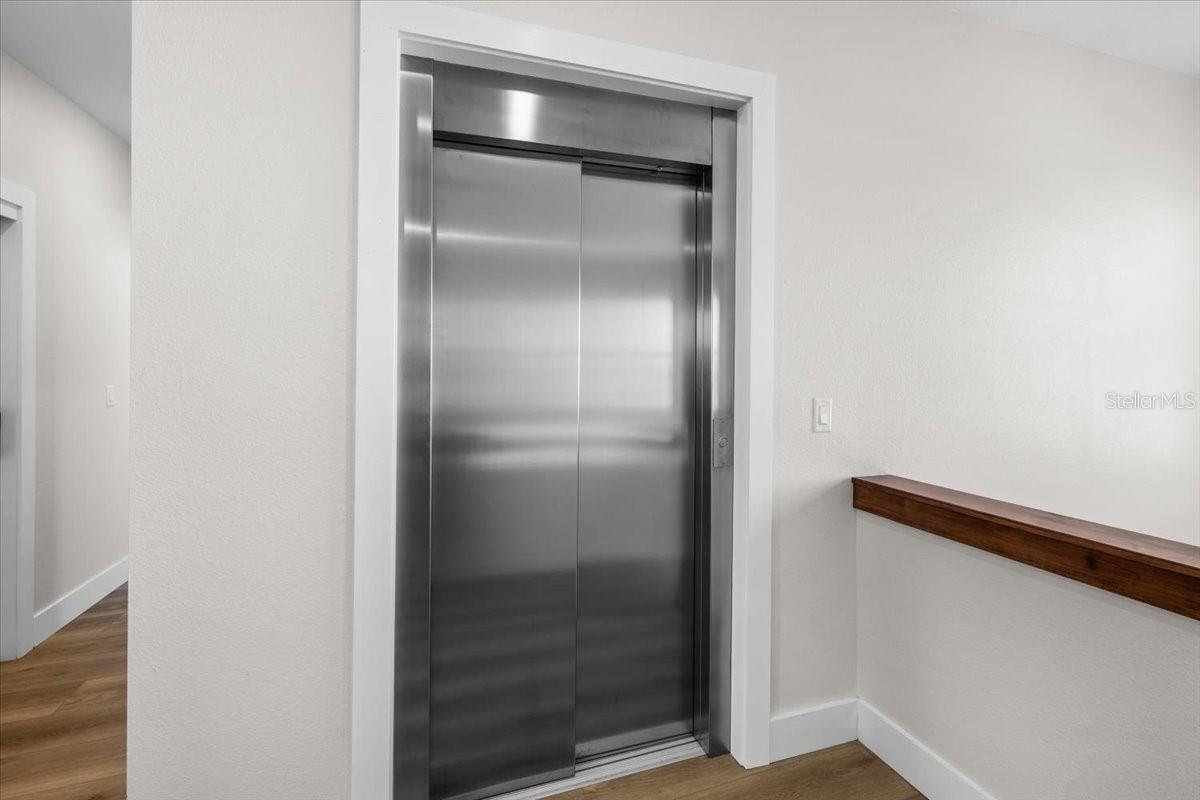 Image 38 of 59 For 3344 Gulfview Drive