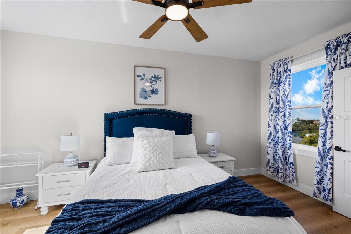 Image 48 of 59 For 3344 Gulfview Drive