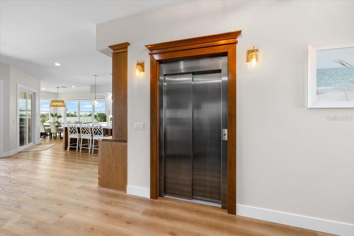 Image 5 of 59 For 3344 Gulfview Drive