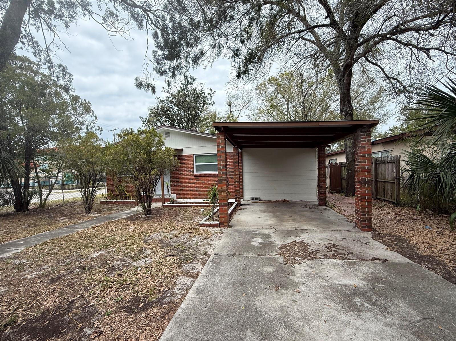 Image 3 of 38 For 1102 Humphrey Street