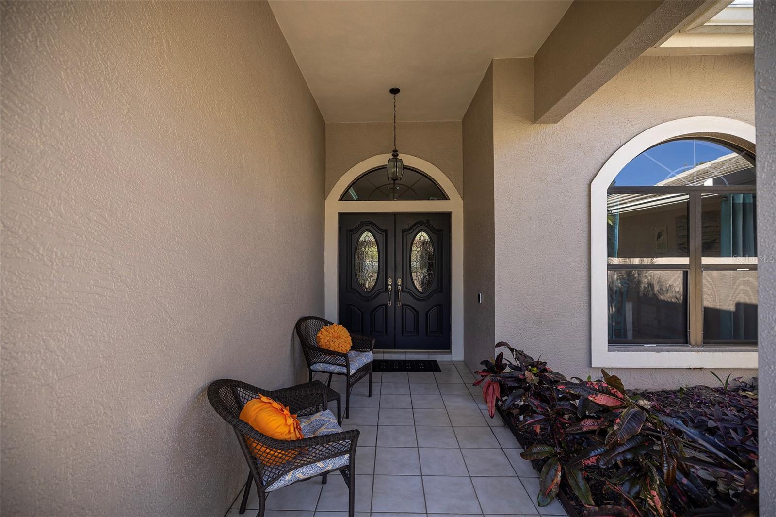 Listing photo id 9 for 1566 Huntleigh Court